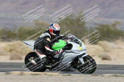 media/Dec-01-2025-Moto Forza (Mon) [[2daa91e15f]]/2-Intermediate Group/Session 3 (Turn 7 Inside Pans)/